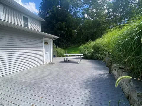 Exterior - 100 Stratton Ln, Flushing, OH 43977 photo 4 of 9