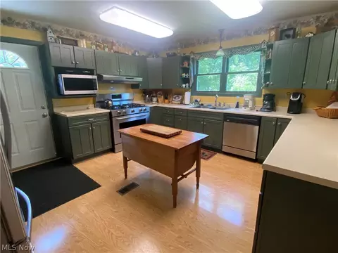 Kitchen - 100 Stratton Ln, Flushing, OH 43977 photo 1 of 2
