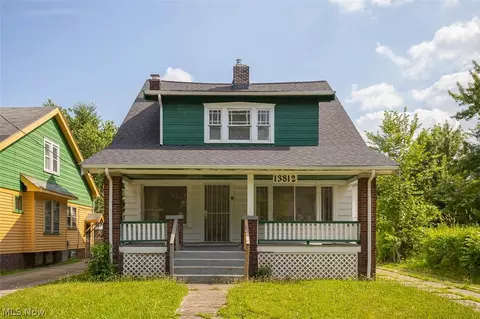 13812 Southview Ave, Cleveland, OH 44120