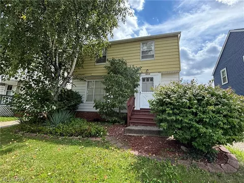 12324 Willard Ave, Garfield Heights, OH 44125