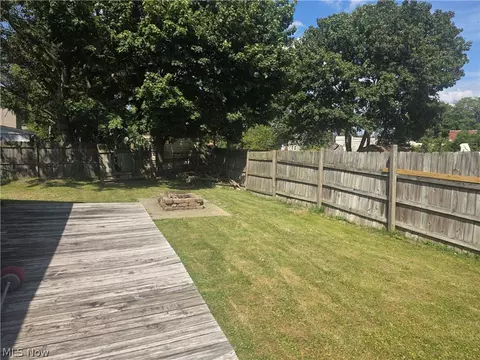 Exterior - 123 E 35th St, Lorain, OH 44055 photo 3 of 6