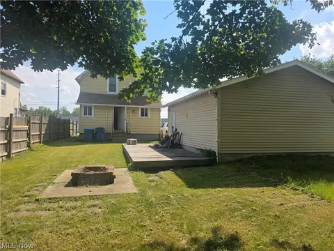 Exterior - 123 E 35th St, Lorain, OH 44055 photo 2 of 6