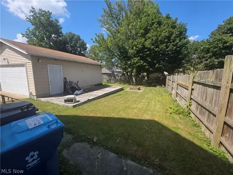 Exterior - 123 E 35th St, Lorain, OH 44055 photo 6 of 6