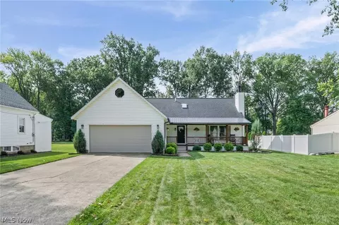 27447 Dunford Rd, Westlake, OH 44145