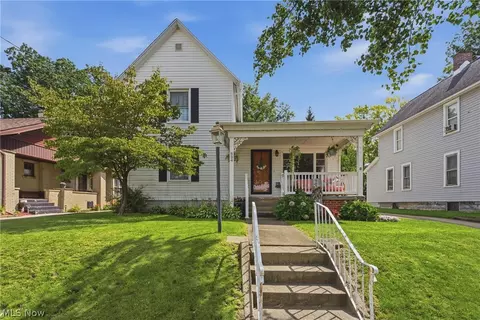 834 8th St NE, Massillon, OH 44646