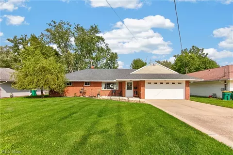 509 Jeannette Dr, Richmond Heights, OH 44143