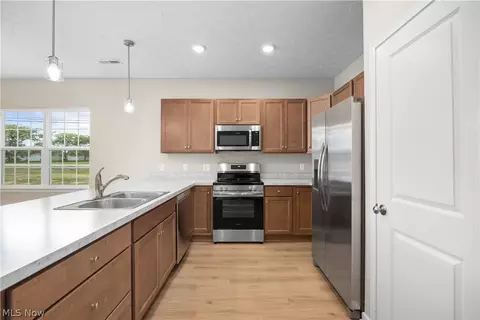 Other - 111 Brunswick Dr, Elyria, OH 44035 photo 7 of 11