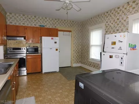 Kitchen - 142 Beech St, Berea, OH 44017 photo 1 of 1