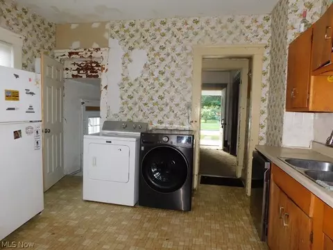 Other - 142 Beech St, Berea, OH 44017 photo 3 of 6