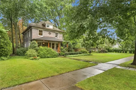 Exterior - 173 Beech St, Berea, OH 44017 photo 4 of 14