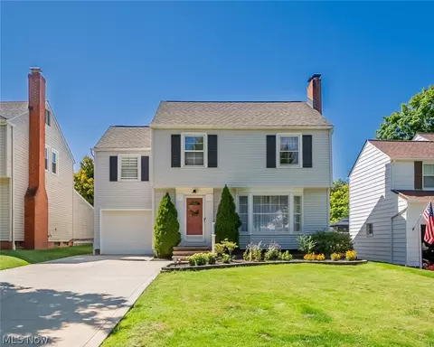 1164 Croyden Rd, Lyndhurst, OH 44124
