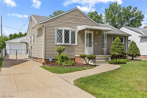 5924 Monica Ln, Garfield Heights, OH 44125