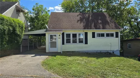 2412 Highland Ave, Parkersburg, WV 26101