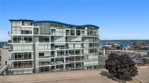 1237 Washington Ave #402, Cleveland, OH 44113