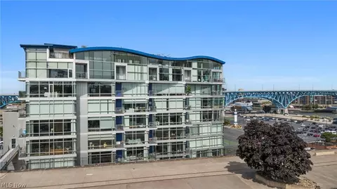 1237 Washington Ave #402, Cleveland, OH 44113
