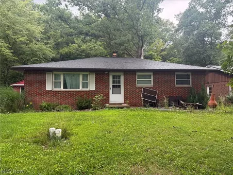 16408 W 130th St, Strongsville, OH 44136