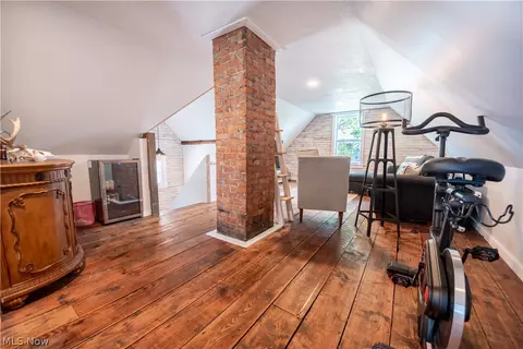 Entry Way - 140 Cornell Ave, Elyria, OH 44035 photo 8 of 8