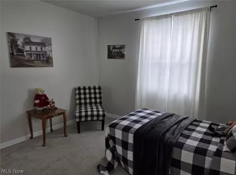 Bedroom - 1719 E 300th St, Wickliffe, OH 44092 photo 1 of 2