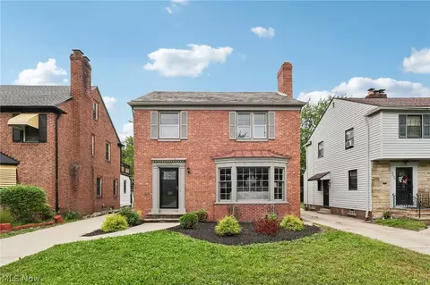3698 Strandhill Rd, Shaker Heights, OH 44122