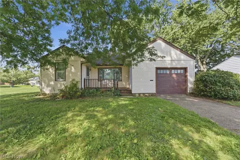 225 19th St NE, Massillon, OH 44646