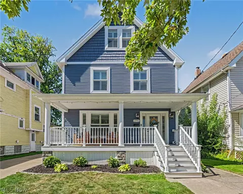 1596 Orchard Grove Ave, Lakewood, OH 44107