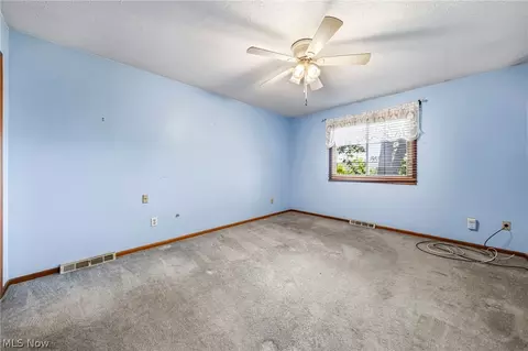 Bedroom - 4788 River Rd, Perry, OH 44081 photo 3 of 5