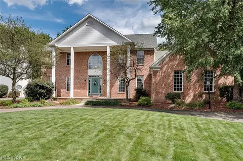 8549 Reserve Ct, Youngstown, OH 44514