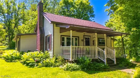 54540 Farr Rd, Bridgeport, OH 43912