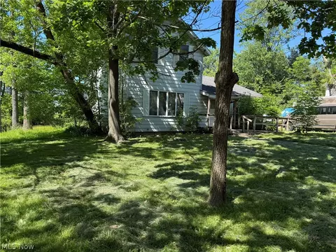 116 5th Ave, Chardon, OH 44024 photo 2