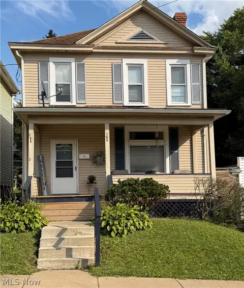 1030 Bradshaw Ave, East Liverpool, OH 43920