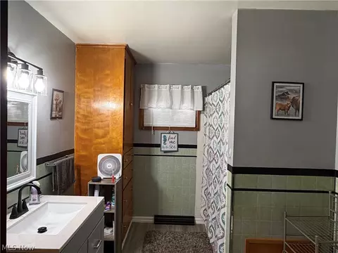 Bath - 105 School St, Killbuck, OH 44637 photo 1 of 1