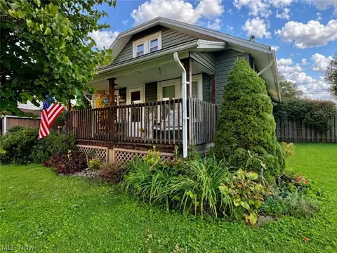 5002 4th Ave, Parkersburg, WV 26101