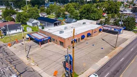 2415 Maple Ave, Zanesville, OH 43701