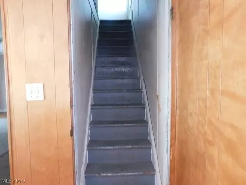 Entry Way - 75 E Bridge St, Berea, OH 44017 photo 2 of 3