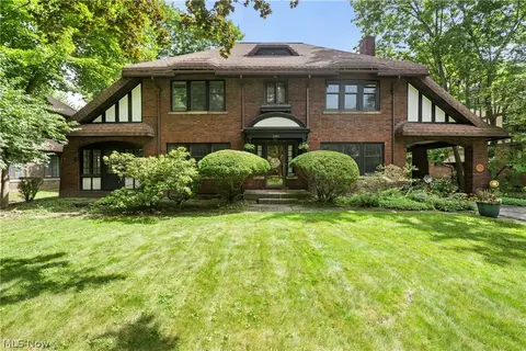 2573 Coventry Rd, Shaker Heights, OH 44120