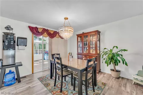 Dining - 596 Eric Dr, Akron, OH 44305 photo 3 of 3
