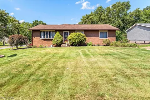 139 Pontius Rd, Mogadore, OH 44260