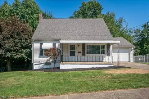359 Lincoln Ave, Barberton, OH 44203