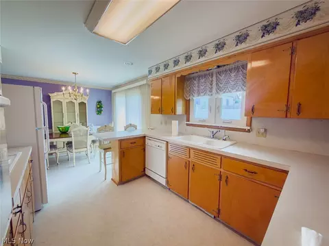 Kitchen - 4514 8th St NW, Canton, OH 44708 photo 2 of 2