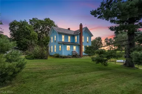 6012 Apollo Rd NE, Salineville, OH 43945
