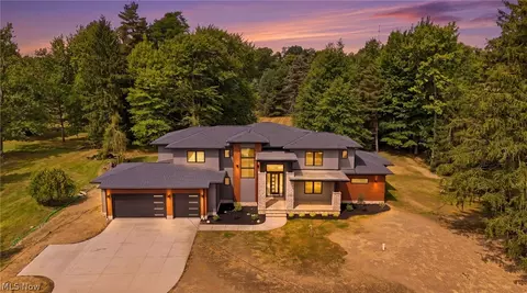 3880 Brainard Rd, Orange, OH 44122