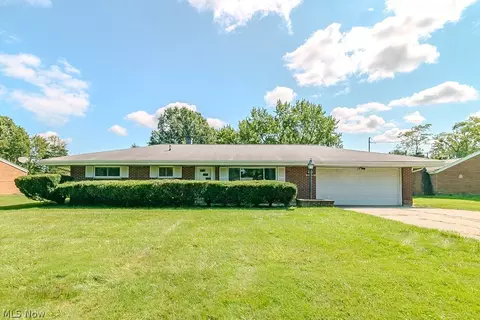 9197 Shepard Rd, Macedonia, OH 44056