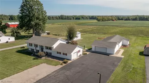 3766 Youngstown Kingsville Rd, Cortland, OH 44410
