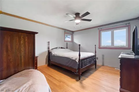 Bedroom - 4047 Steiner Rd, Creston, OH 44217 photo 2 of 3