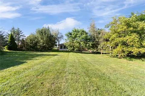 Exterior - 4047 Steiner Rd, Creston, OH 44217 photo 4 of 6