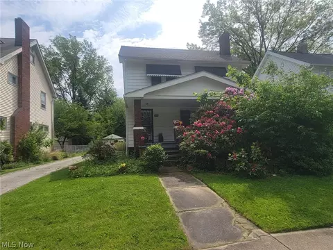 1597 Maple Rd, Cleveland Heights, OH 44121