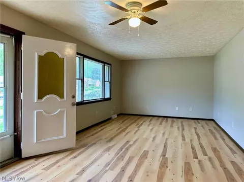 Living - 4823 Dunsmore Ave, Ashtabula, OH 44004 photo 3 of 3