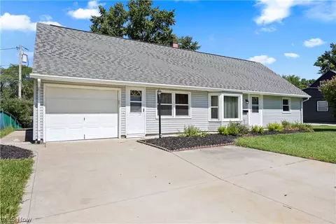 4885 Oster Rd, Sheffield Lake, OH 44054