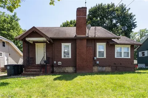 1056 Georgia Ave, Akron, OH 44306