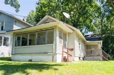 2157 18th St SW, Akron, OH 44314